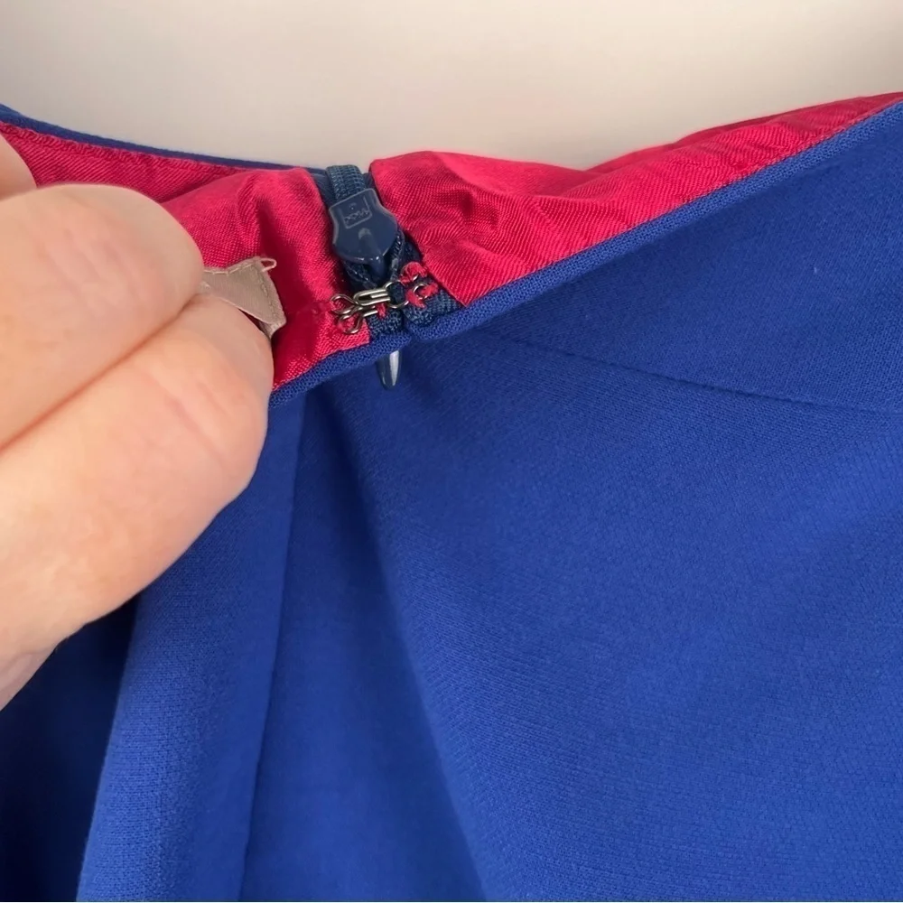 2/$30 Banana Republic Elegant Blue Women's Skirt with front bow